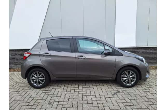 Toyota Yaris (2020) thumbnail 6