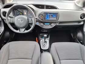 Toyota Yaris (2020) thumbnail 10