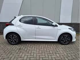Toyota Yaris (2021) thumbnail 6