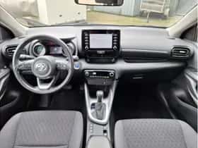 Toyota Yaris (2021) thumbnail 10