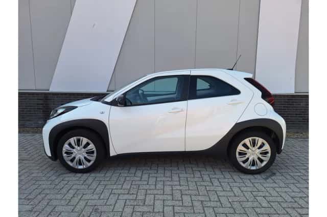 Toyota Aygo X (2022) thumbnail 3