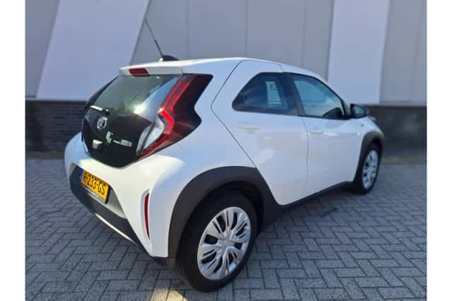 Toyota Aygo X (2022) thumbnail 4
