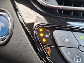 Toyota C-HR (2018) thumbnail 21