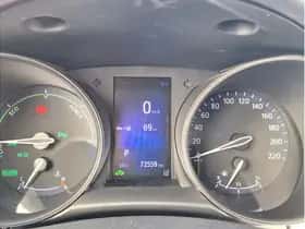 Toyota C-HR (2018) thumbnail 9