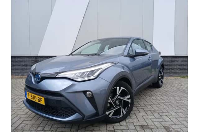 Toyota C-HR (2023) thumbnail 1