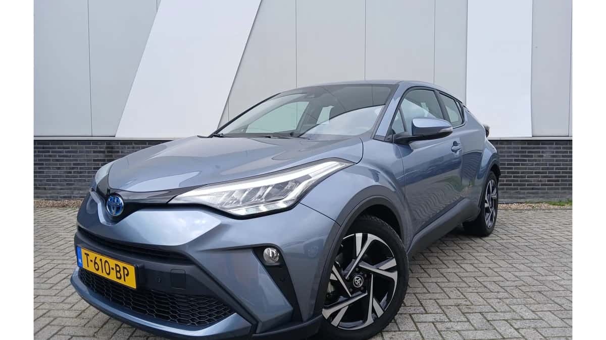 Toyota C-HR (2023) — foto 1