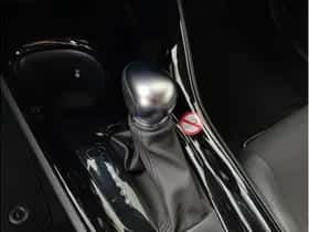 Toyota C-HR (2023) thumbnail 19