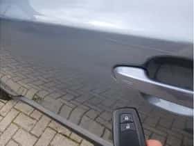 Toyota C-HR (2023) thumbnail 20