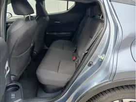 Toyota C-HR (2023) thumbnail 22