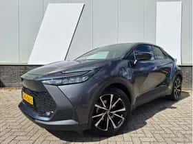 Toyota C-HR (2024) thumbnail 1