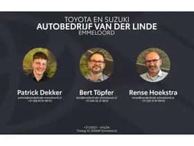 Toyota C-HR (2024) thumbnail 2