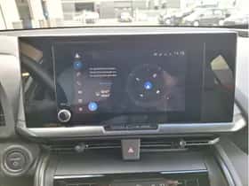 Toyota C-HR (2024) thumbnail 15