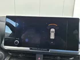 Toyota C-HR (2024) thumbnail 16