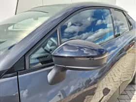 Toyota C-HR (2024) thumbnail 18