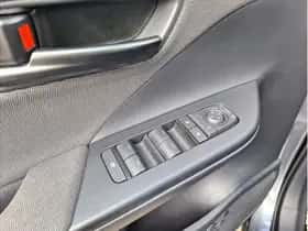 Toyota C-HR (2024) thumbnail 25