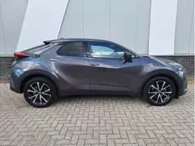 Toyota C-HR (2024) thumbnail 6