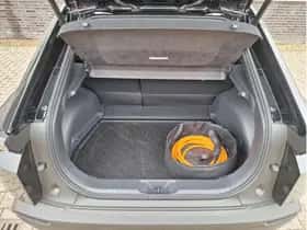 Toyota C-HR+ (2026) thumbnail 32