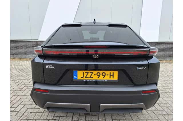Toyota C-HR+ (2026) thumbnail 5