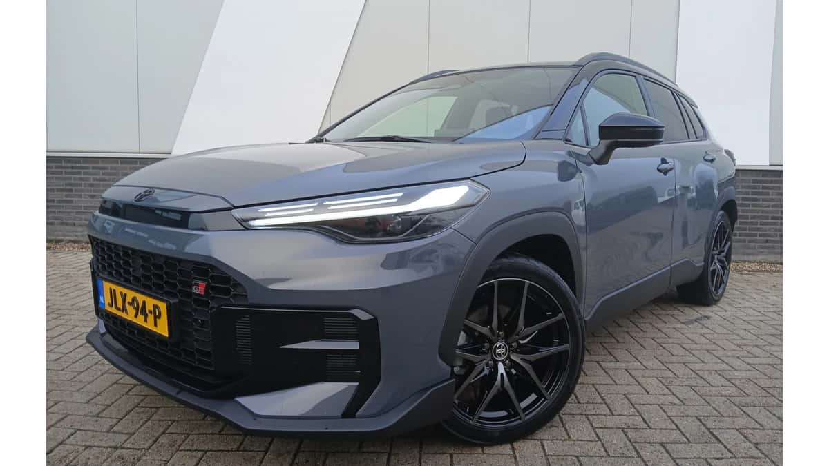 Toyota Corolla (2025) — foto 1