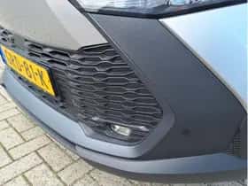 Toyota C-HR (2024) thumbnail 27