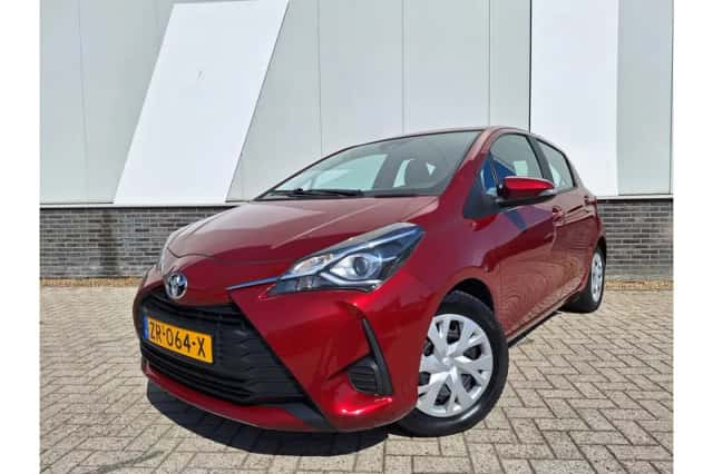 Toyota Yaris (2019) thumbnail 1