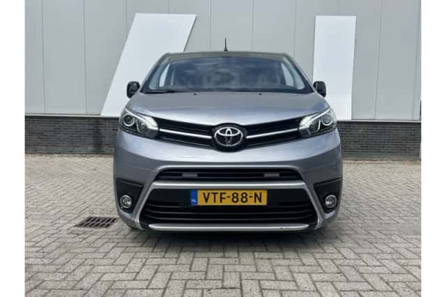 Toyota Proace (2023) thumbnail 6