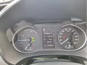 Toyota Yaris (2017) thumbnail 10