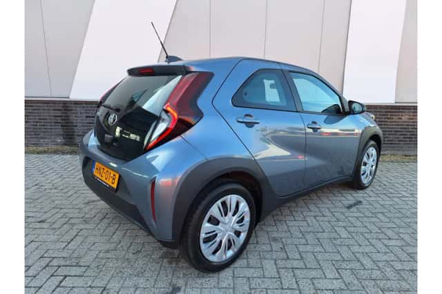 Toyota Aygo X (2025) thumbnail 3