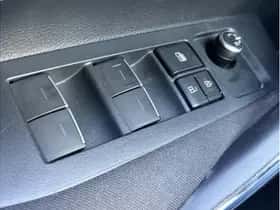 Toyota Corolla (2023) thumbnail 14