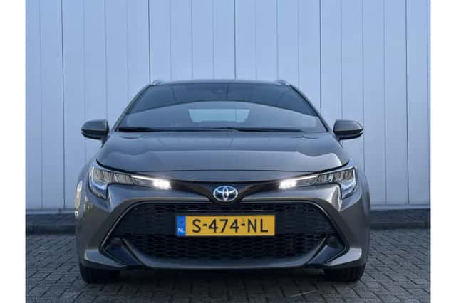 Toyota Corolla (2023) thumbnail 4