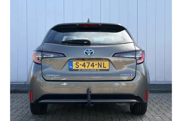 Toyota Corolla (2023) thumbnail 5