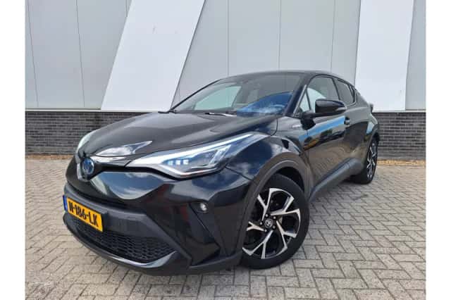 Toyota C-HR (2021) thumbnail 1