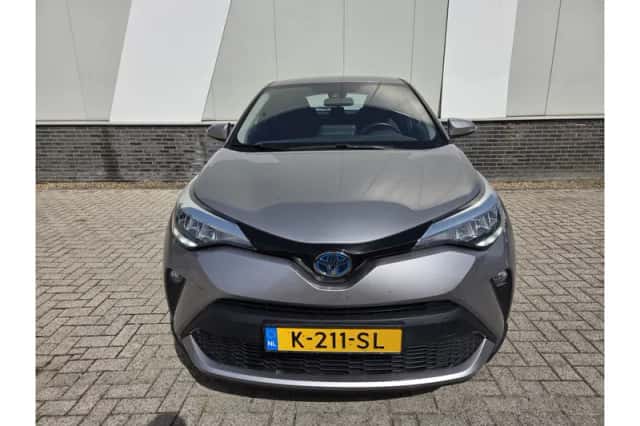 Toyota C-HR (2020) thumbnail 6