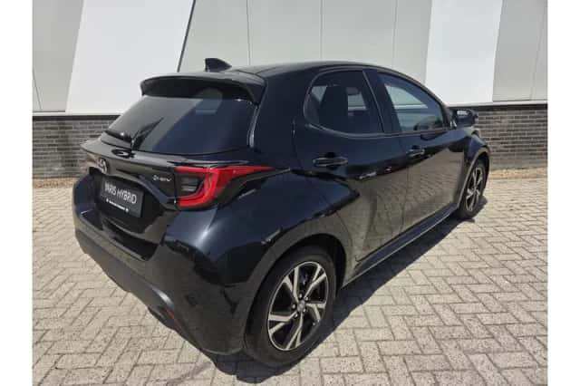 Toyota Yaris (2026) thumbnail 3