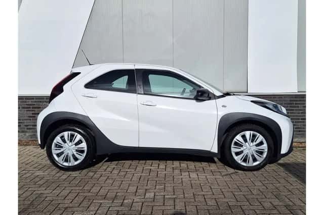Toyota Aygo X (2022) thumbnail 3