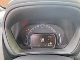 Toyota Aygo X (2022) thumbnail 10