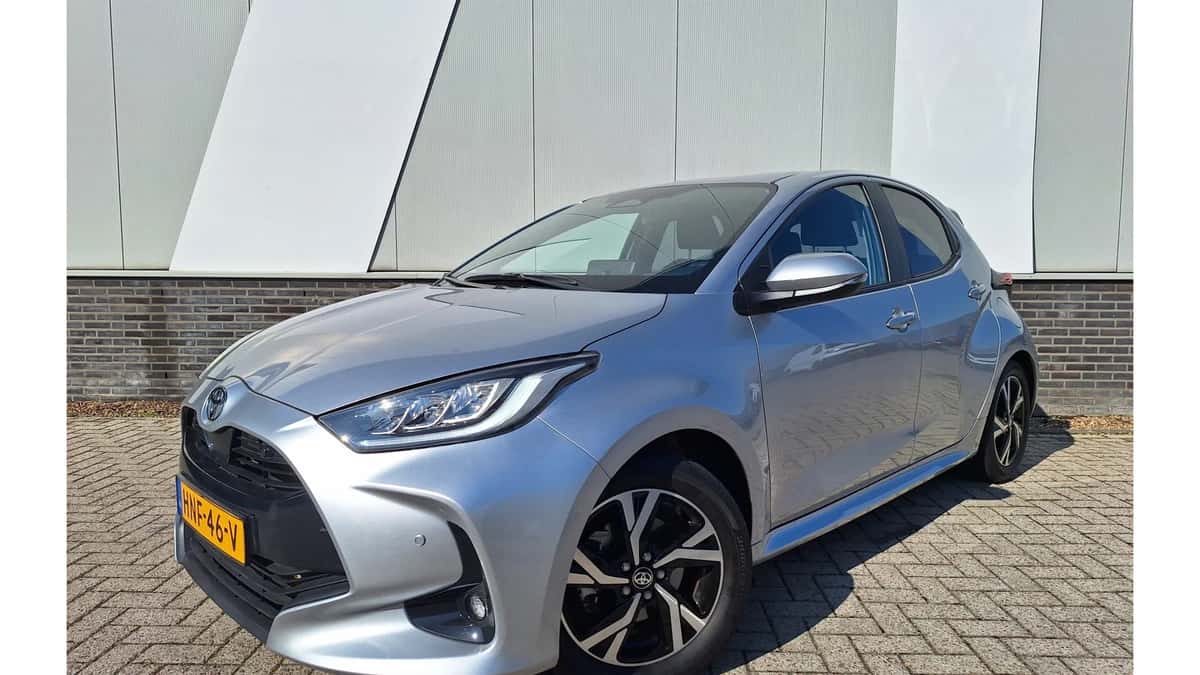 Toyota Yaris (2025) — foto 1
