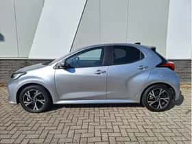 Toyota Yaris (2025) thumbnail 3