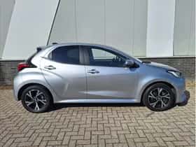 Toyota Yaris (2025) thumbnail 5
