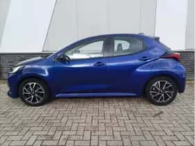 Toyota Yaris (2021) thumbnail 3