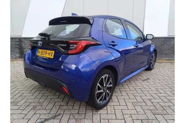 Toyota Yaris (2021) thumbnail 4