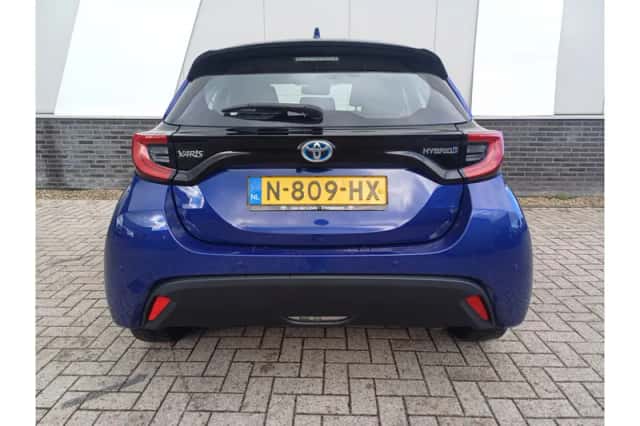 Toyota Yaris (2021) thumbnail 5
