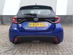 Toyota Yaris (2021) thumbnail 5