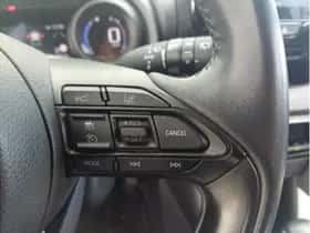 Toyota Yaris (2021) thumbnail 10