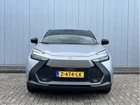 Toyota C-HR (2024) thumbnail 2