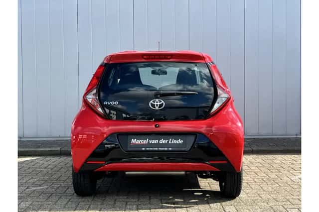 Toyota Aygo (2021) thumbnail 5