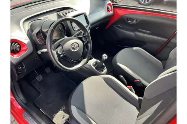 Toyota Aygo (2021) thumbnail 6