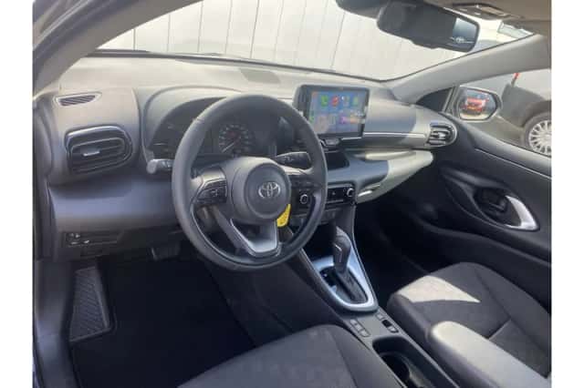 Toyota Yaris (2025) thumbnail 6