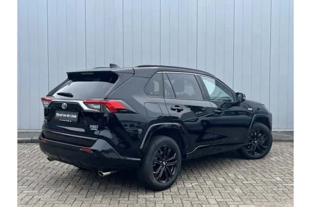 Toyota RAV4 (2022) thumbnail 4