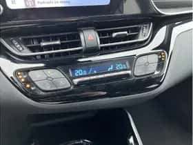 Toyota C-HR (2023) thumbnail 15